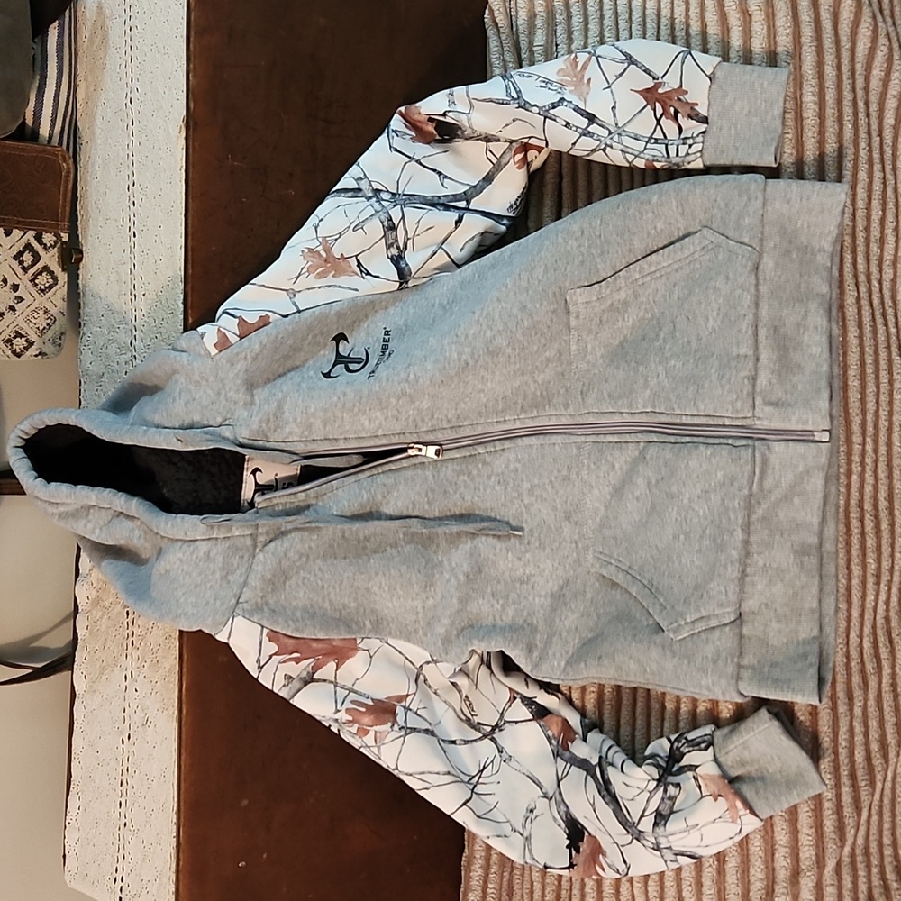 TrueTimber Hooded Sweater with Zipper